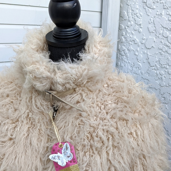 SOLD Endless Rose Vegan Fur Jacket - Picture 4 of 8